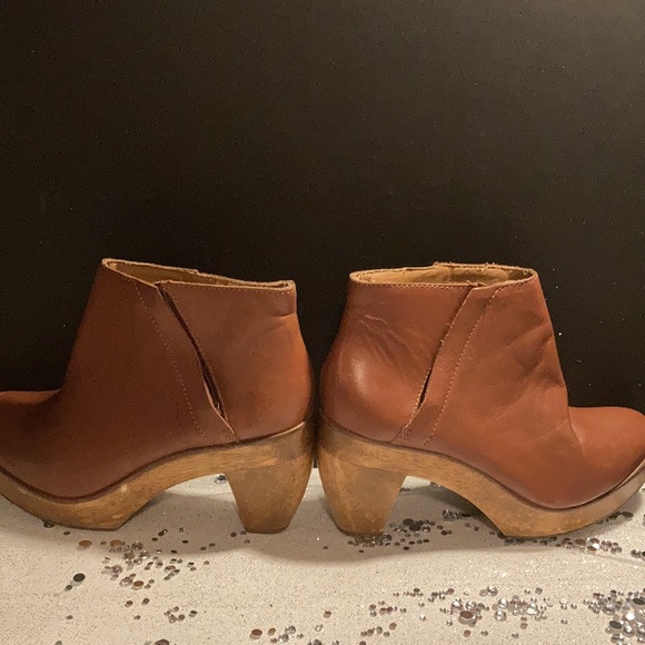 KDB soft leather clogs - Picture 4 of 8